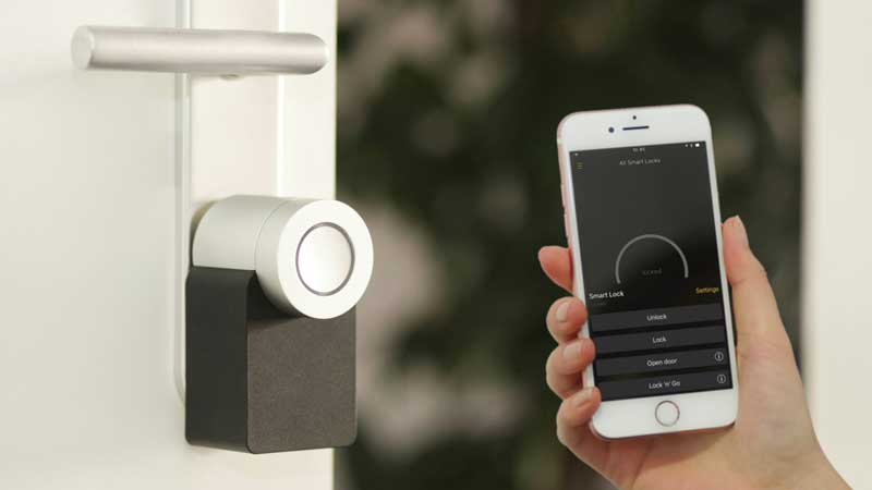 Smart Lock and phone